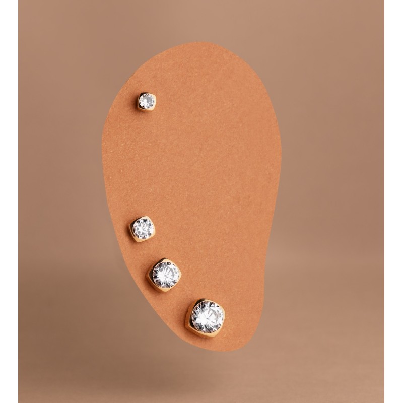 Pendientes Oro Amarillo Cuadrados Con Circonita. Medida: 3X3Mm. Cierre Tuerca oro 18k