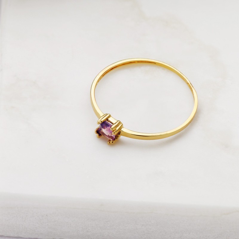 Sortija Oro Amarillo Amatista Natural 4X3 mm. Ancho Cuerpo 1,10 mm oro 18k