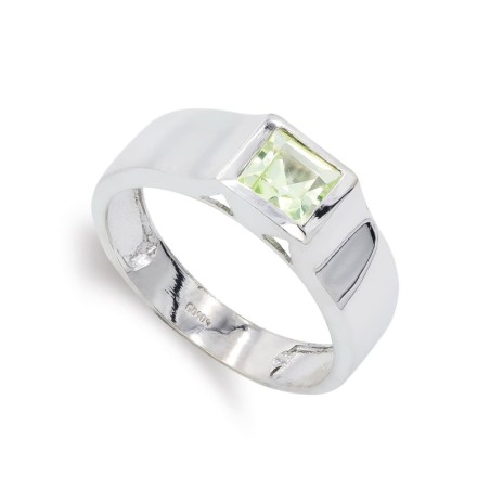 Sortija Oro Blanco Con Olivina. Ancho: 6 mm oro 18k