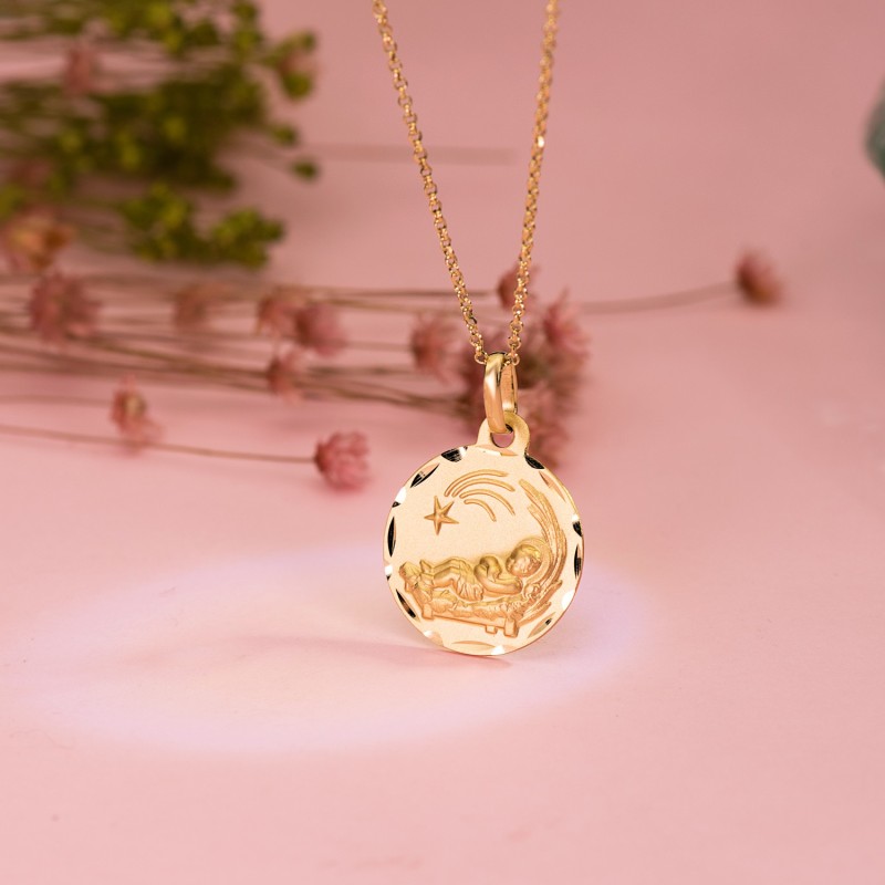 Medalla Oro Amarillo Niño Del Pesebre Tallada 16 Mm oro 18k