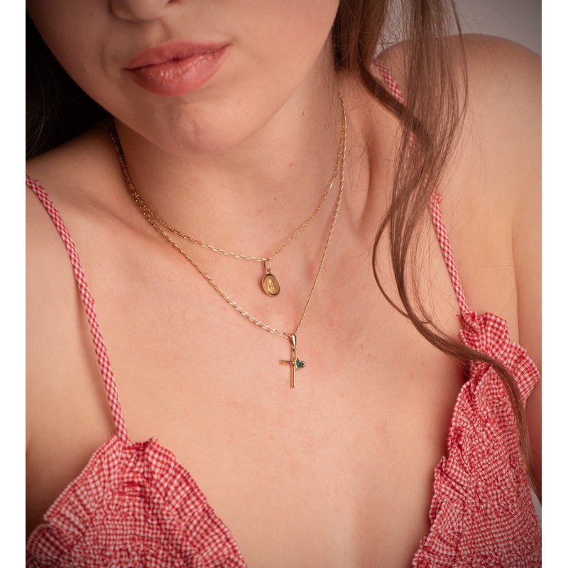 Cruz Oro Amarillo Con Corazon De Malaquita. Medida: 18 X 12 Mm oro 18k