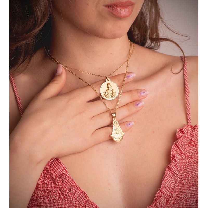 Medalla Oro Amarillo Virgen Del Rocio Silueta 30X20 Mm Tallada oro 18k