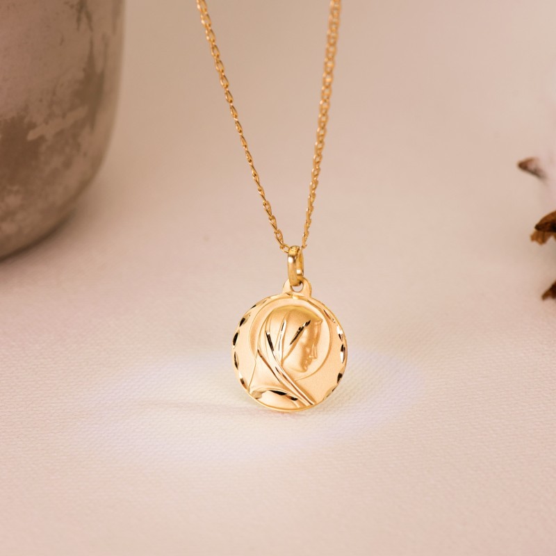 Medalla Oro Amarillo Maria Francesa Tallada Matizada 18 Mm oro 18k