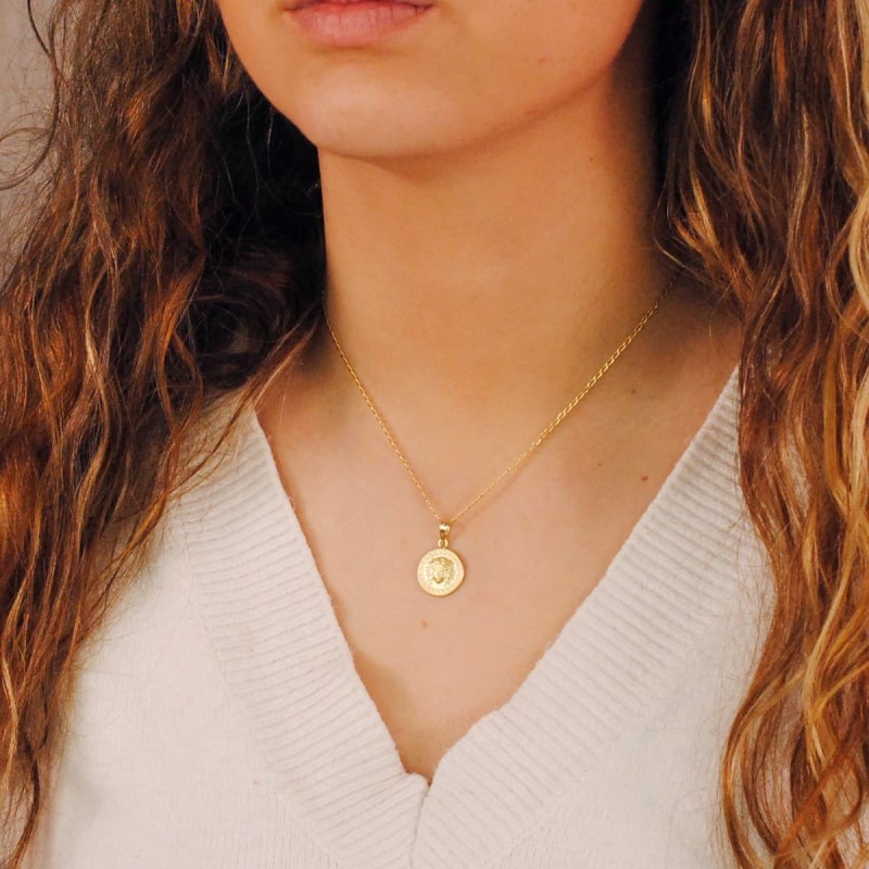 Medalla Oro Amarillo Medusa Con Borde De Greca Matizada 15 Mm oro 18k