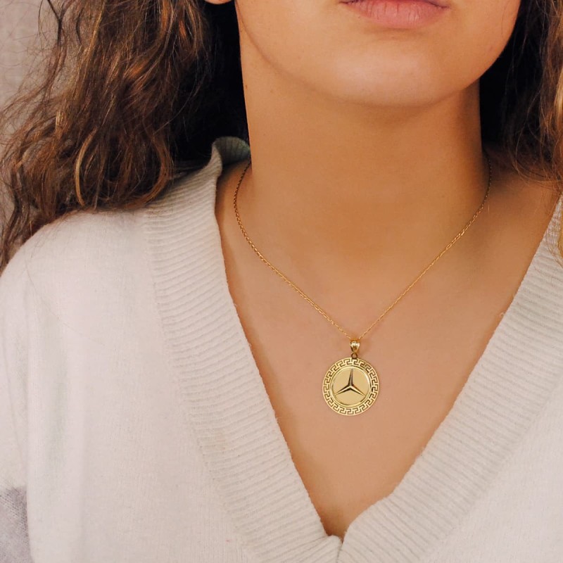 Medalla Oro Amarillo Estrella Tres Puntas Con Borde De Greca Calada. 27 Mm oro 18k