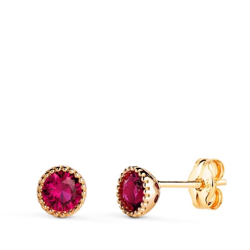 Pendientes Oro Amarillo Redondos Piedra Roja Bordes Bolitas. Medida: 5Mm. Cierre Presion oro 18k