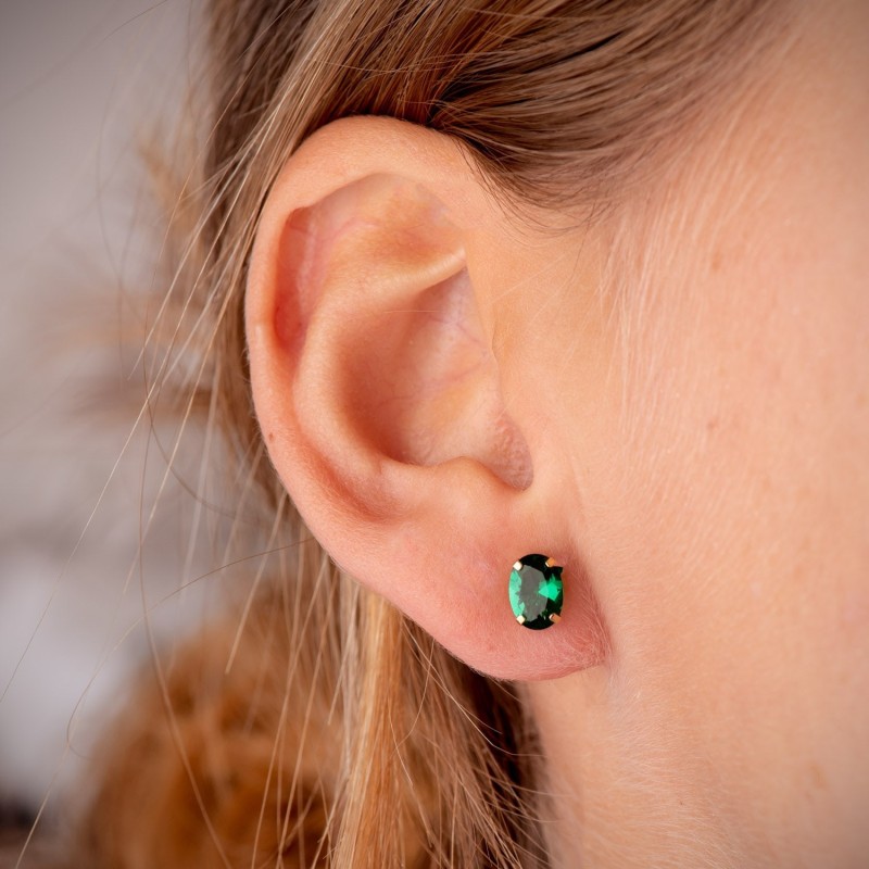 Pendientes Oro Amarillo Oval Piedra Verde 7 X 5 Mm. Cierre Presion oro 18k