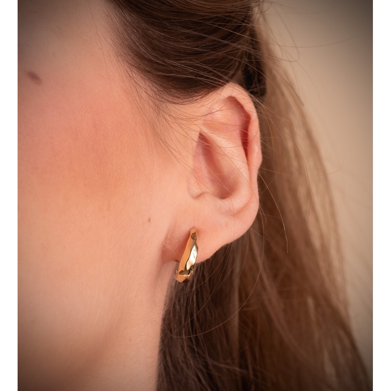 Pendientes Oro Amarillo Gallones En Brillo. Medida: 14 X 5 Mm. Cierre Presion oro 18k