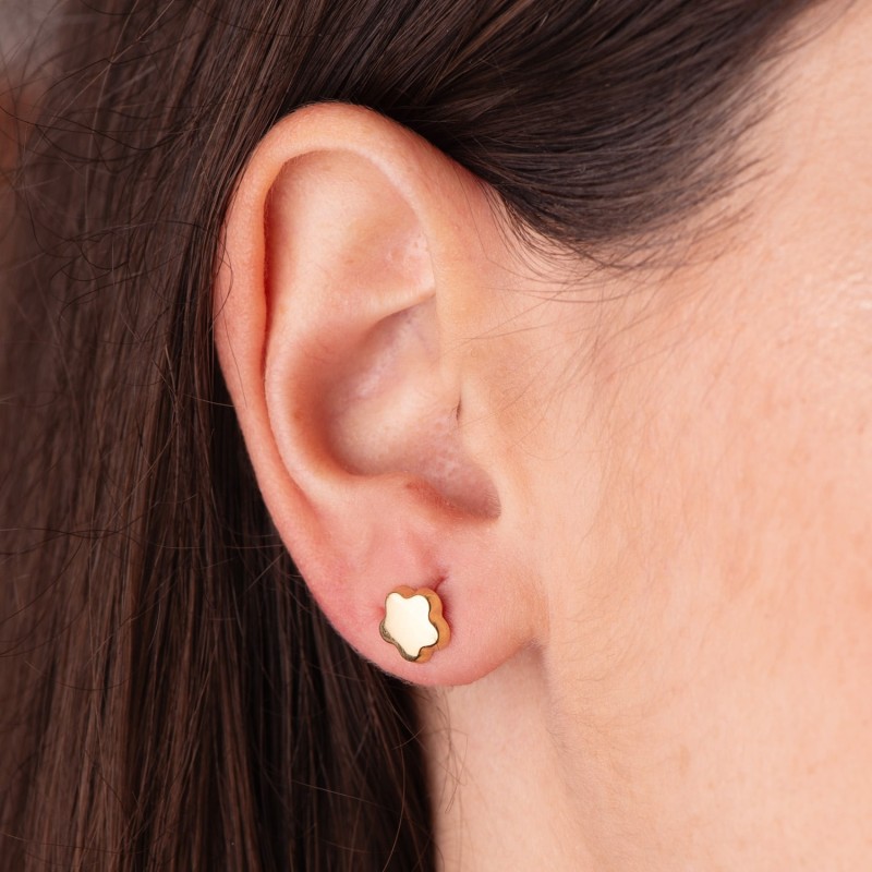 Pendientes Oro Amarillo Flor Lisa Brillo 7,5 X 7,5 Mm. Cierre Presion oro 18k