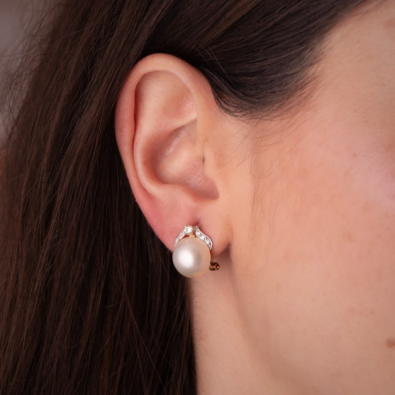 Pendientes Oro Bicolor Perla Japonesa Con Circonitas. Medida: 14X11 Mm. Cierre Omega oro 18k