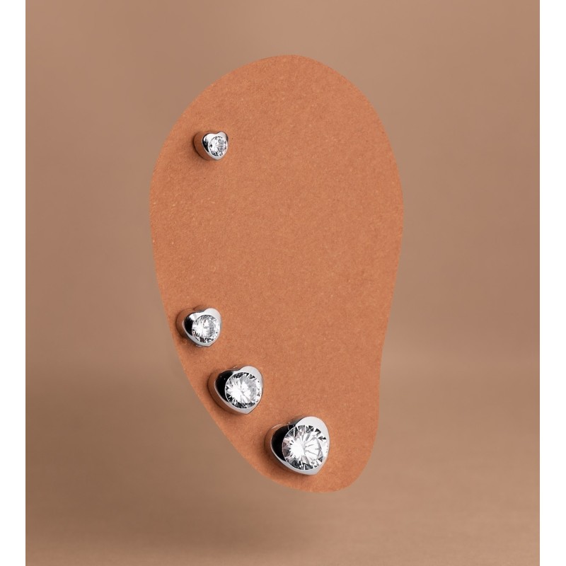 Pendientes Oro Blanco Corazon Con Circonita. Medida: 7,5 X 7,5 Mm Cierre Tuerca oro 18k